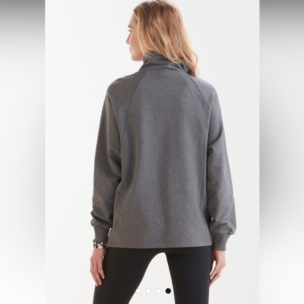 Varley Pullover - image 4